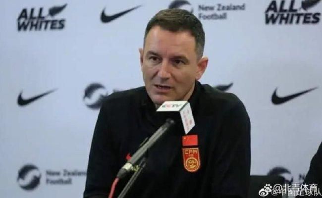 叶辰满意一笑，说：那我就和我老婆先回去了。